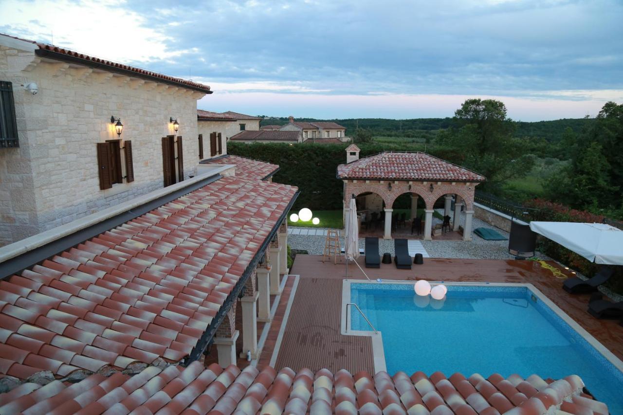 Villa Carolus-Luxurious Istrian Villa Barat  المظهر الخارجي الصورة