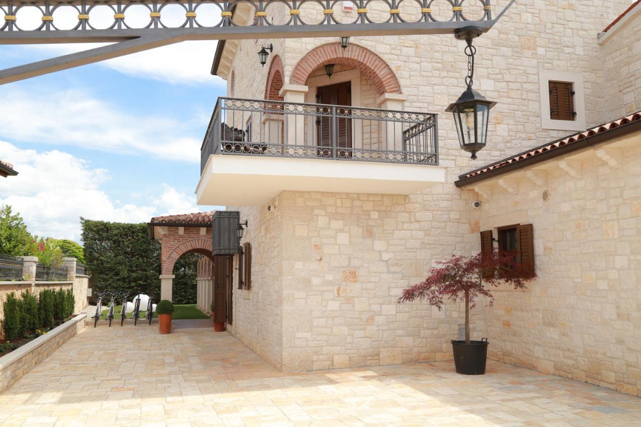 Villa Carolus-Luxurious Istrian Villa Barat  المظهر الخارجي الصورة