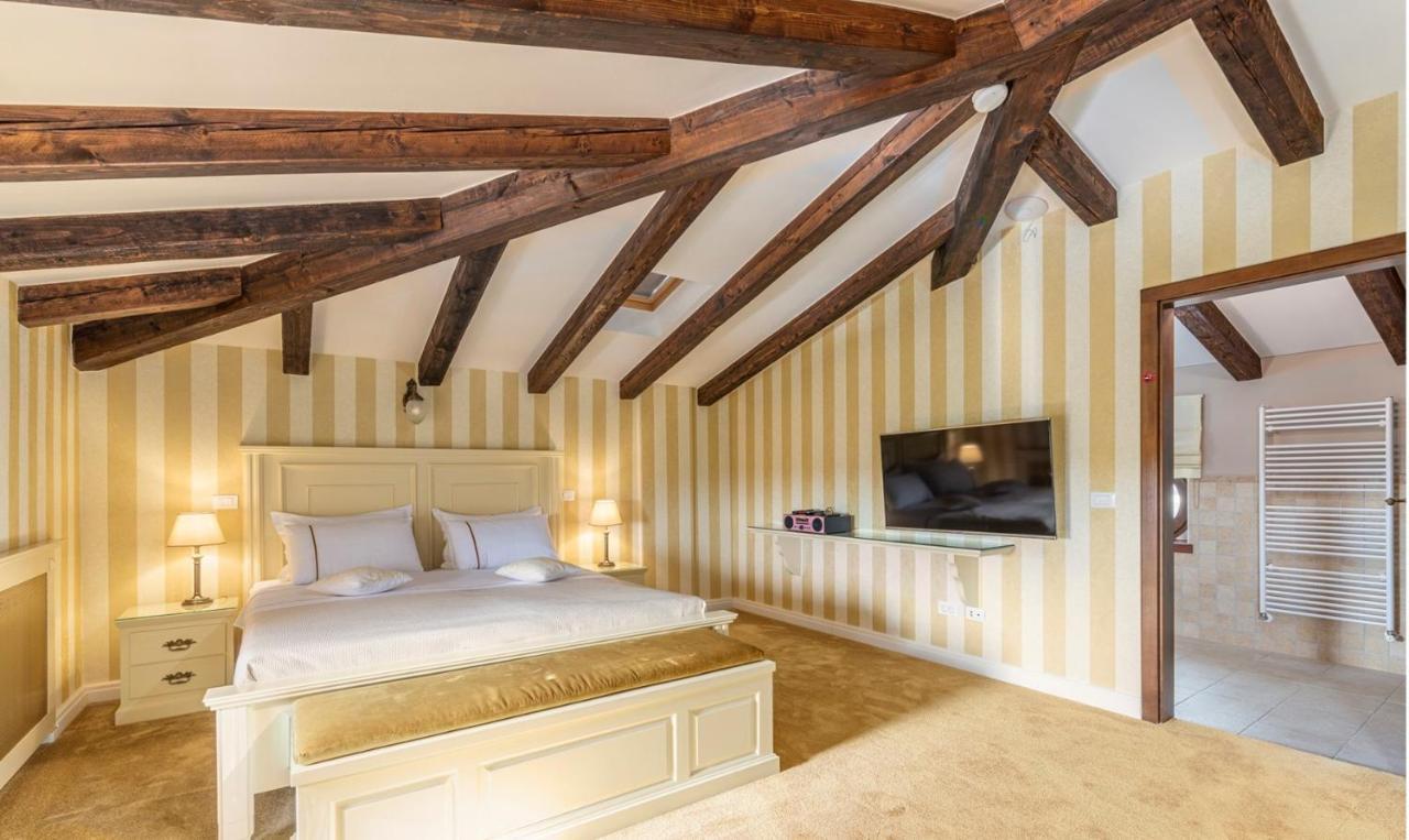 Villa Carolus-Luxurious Istrian Villa Barat  المظهر الخارجي الصورة
