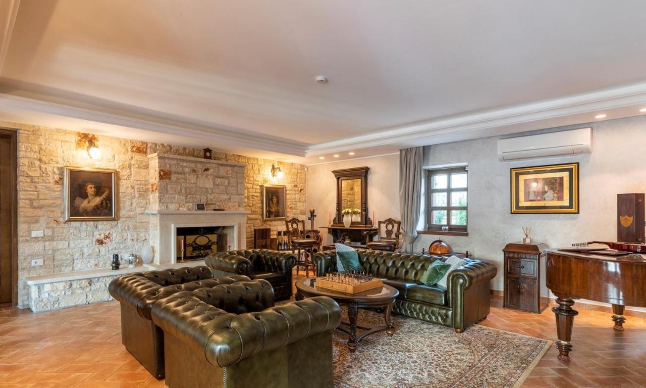 Villa Carolus-Luxurious Istrian Villa Barat  المظهر الخارجي الصورة