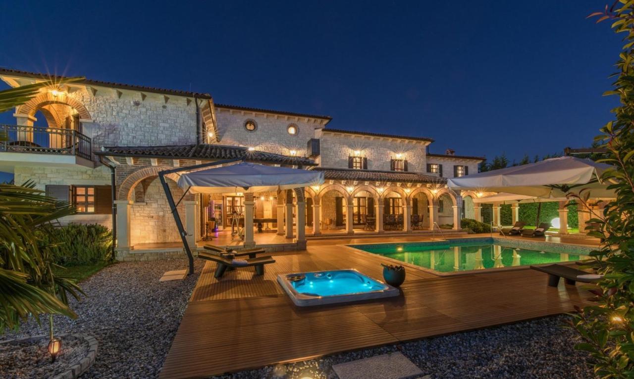 Villa Carolus-Luxurious Istrian Villa Barat  المظهر الخارجي الصورة
