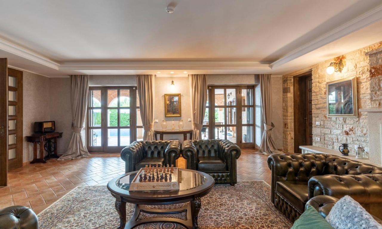 Villa Carolus-Luxurious Istrian Villa Barat  المظهر الخارجي الصورة