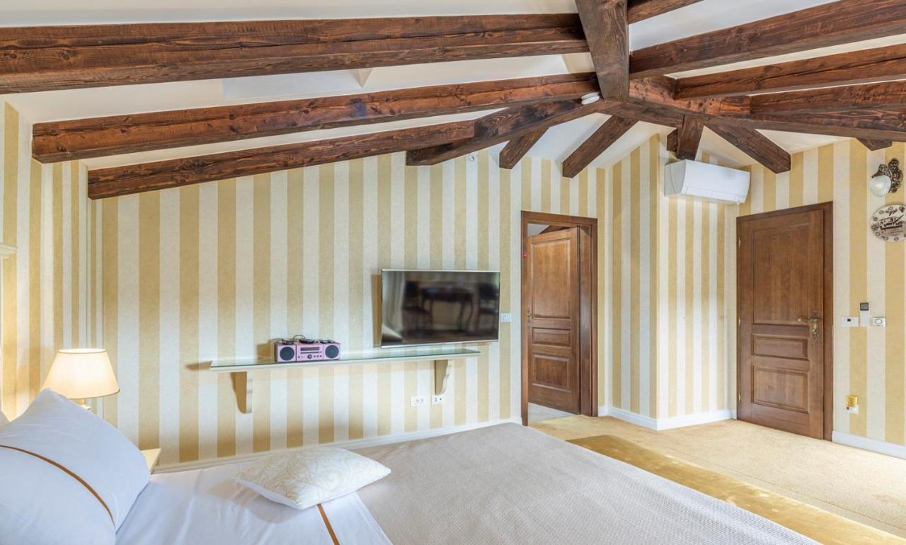 Villa Carolus-Luxurious Istrian Villa Barat  المظهر الخارجي الصورة